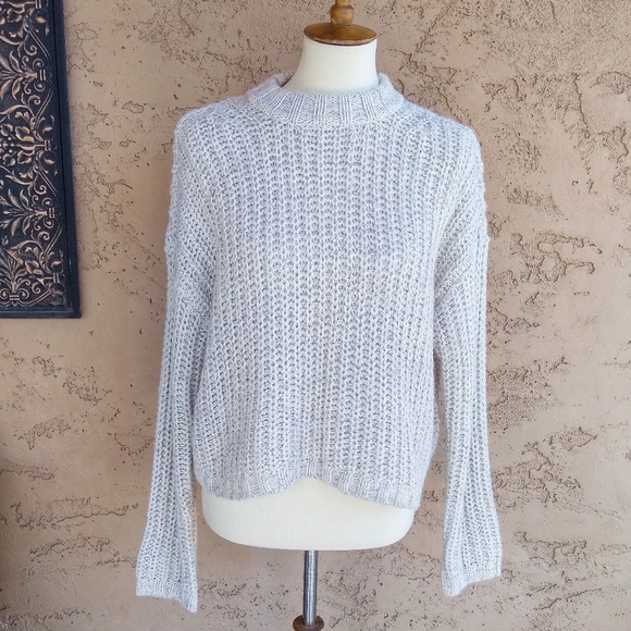 Happy x Nature Gray Open Knit Cropped Cable‎ Knit Sweater - Picture 2 of 7